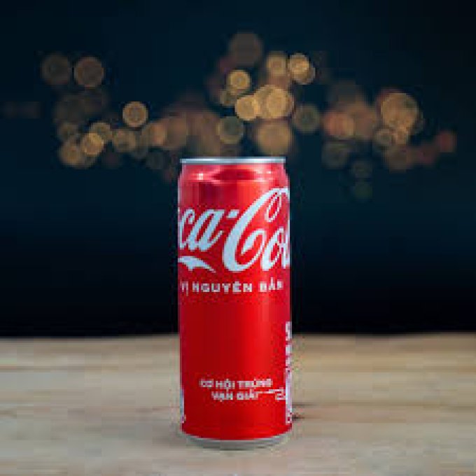 Coca/ Pepsi
