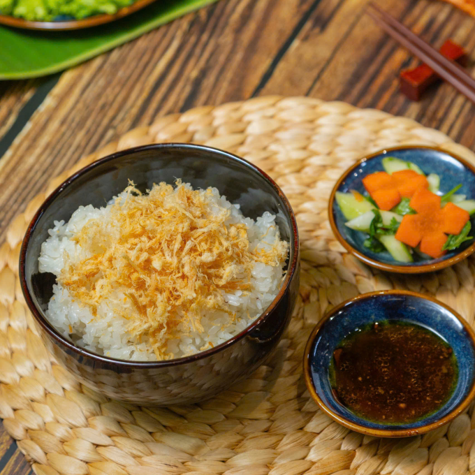 Xôi trắng ruốc
